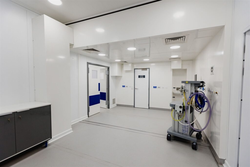 Additional operating theatre capacity - anaesthetic room